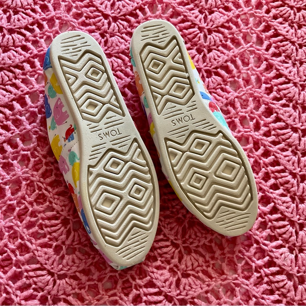 Tom’s Colorful Elephant Print Shoes alpargata brand new - Picture 6 of 8